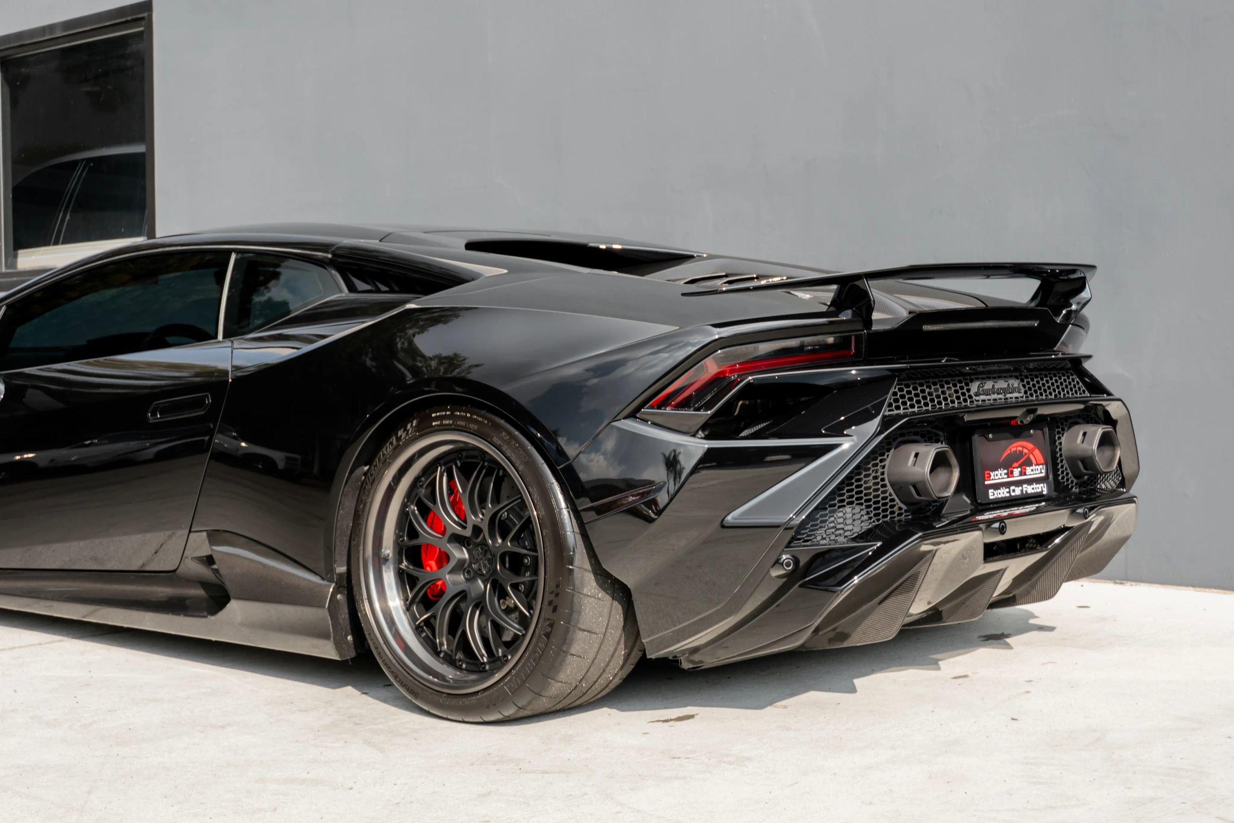 Used 2024 Lamborghini Huracan Tecnica image 21