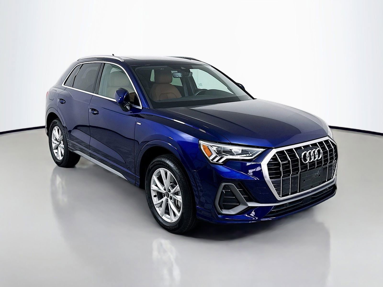 Certified 2024 Audi Q3 2.0T Premium AWD/4WD image 7