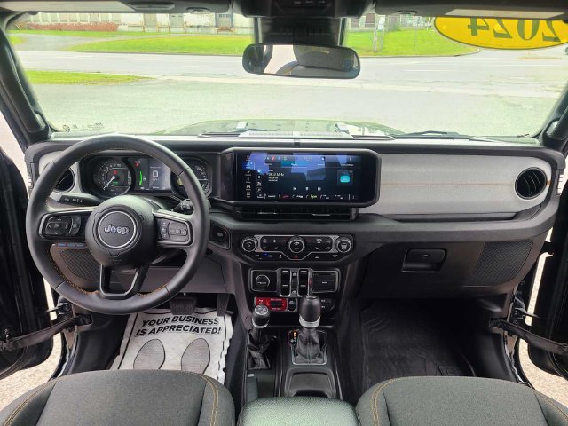 Used 2024 Jeep Wrangler Unlimited AWD/4WD image 13