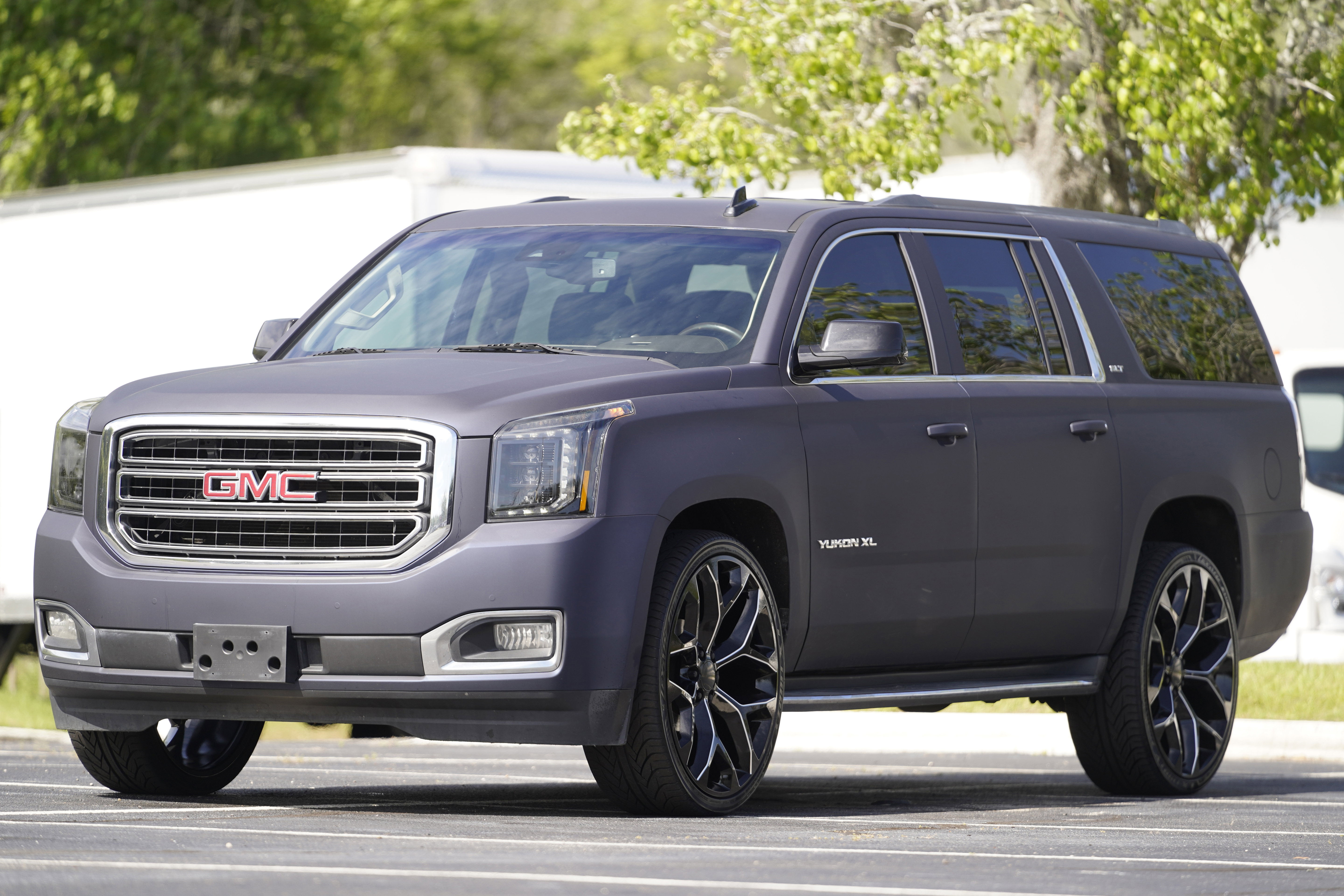 Used 2016 GMC Yukon XL SLT image 40