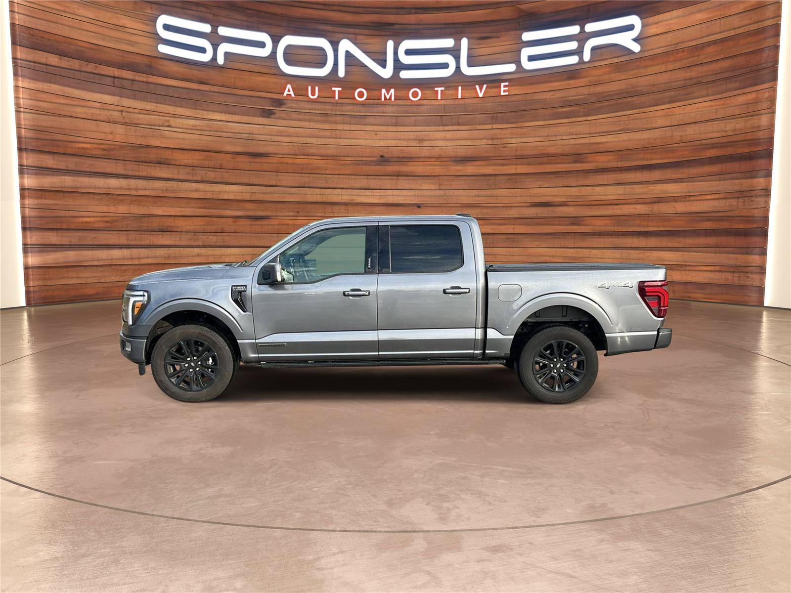 Used 2024 Ford F150 Platinum AWD/4WD image 2