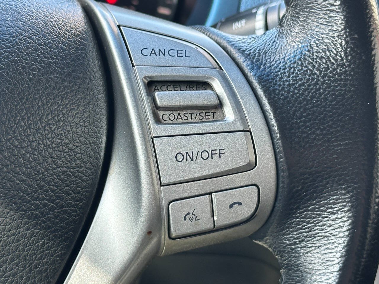 Used 2014 Nissan Altima 2.5 SV FWD image 31