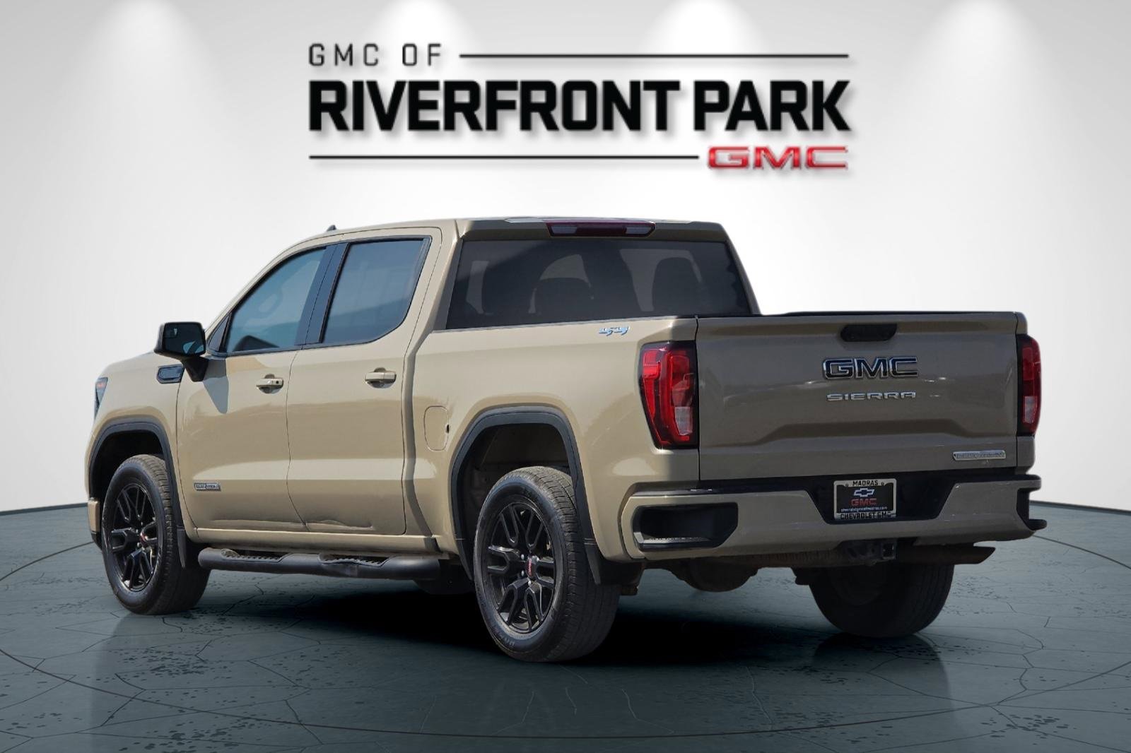 Used 2023 GMC Sierra 1500 Elevation image 5