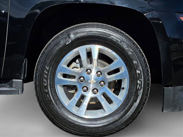 Used 2019 Chevrolet Suburban LT image 25