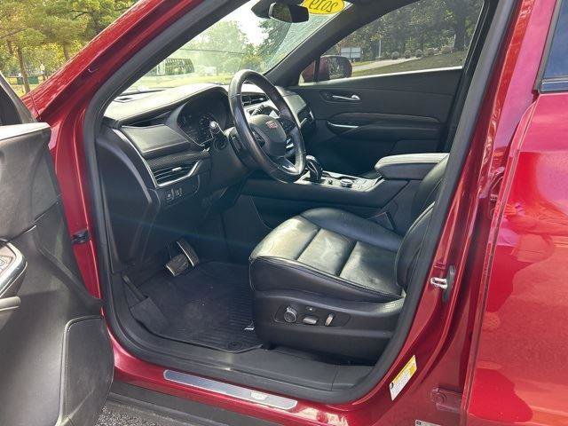 Used 2019 Cadillac XT4 Sport image 3