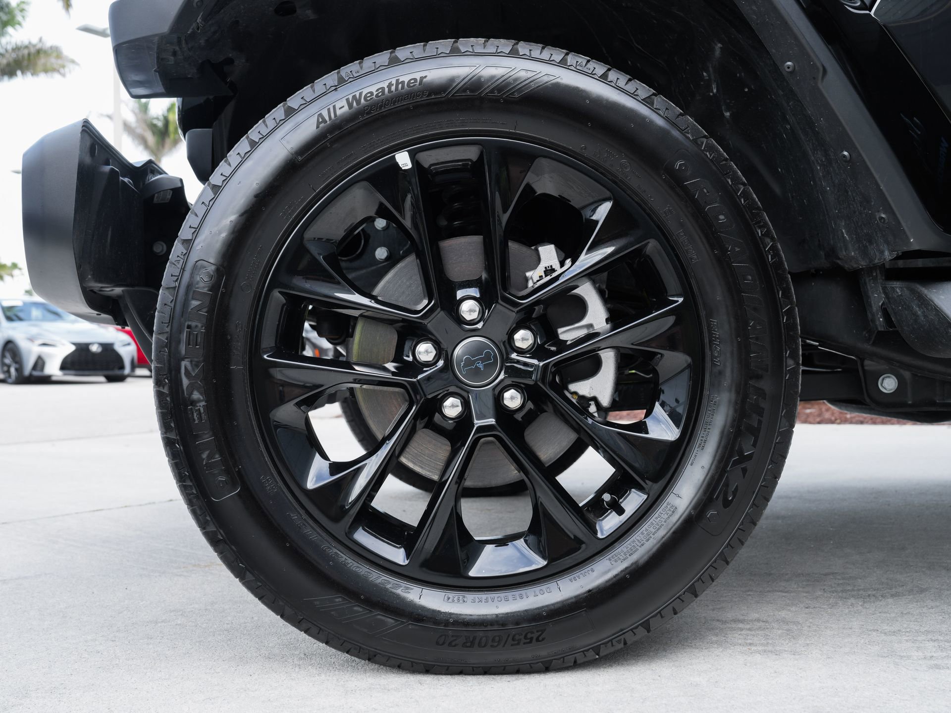 Used 2025 Jeep Wrangler Unlimited Sahara AWD/4WD image 30