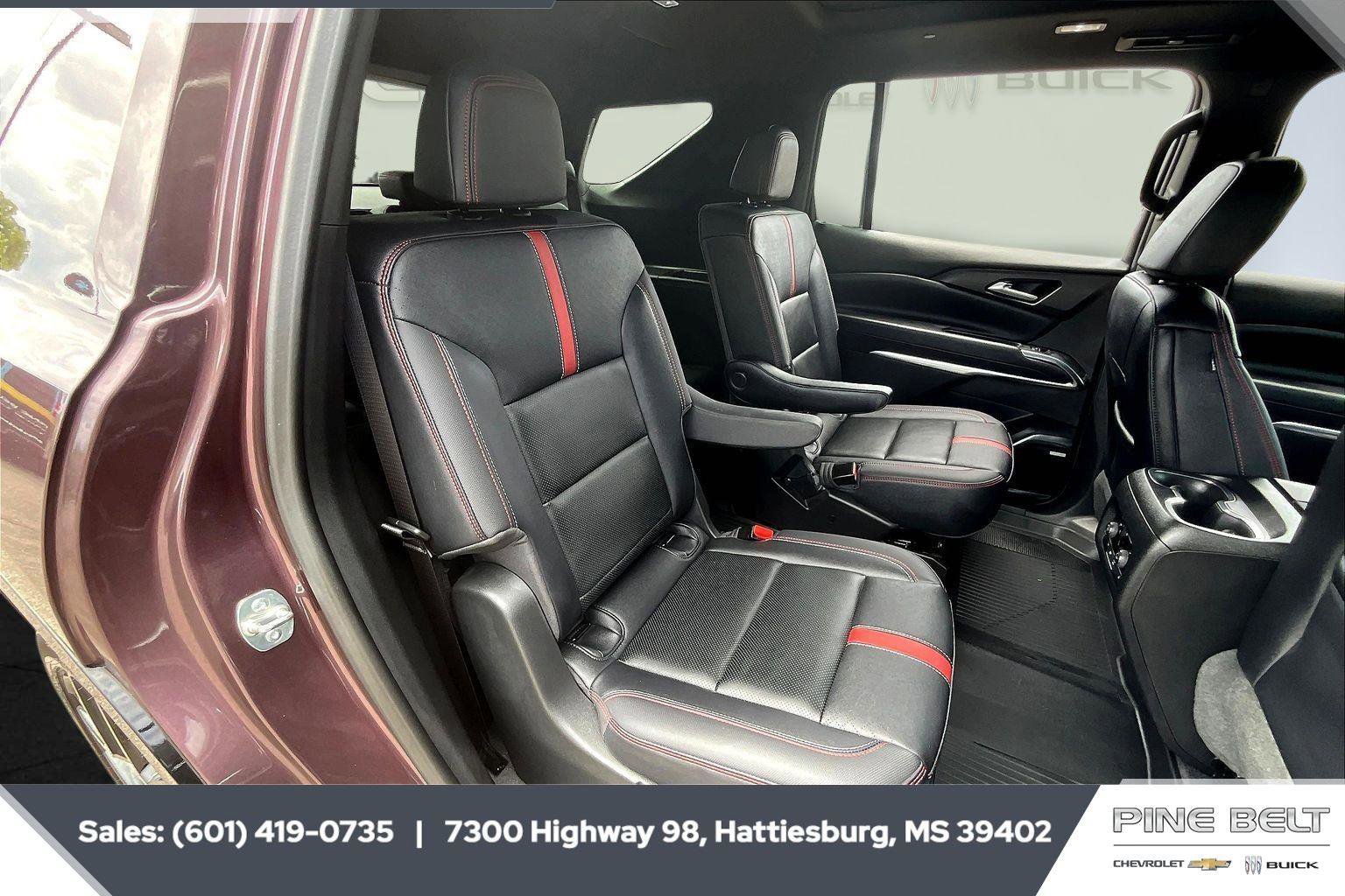 Used 2025 Chevrolet Traverse RS w/ LPO, Floor Liner Package image 20