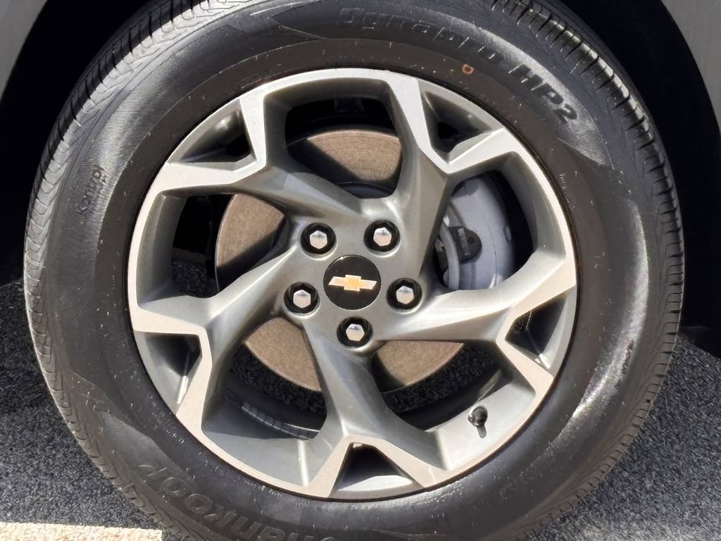 New 2026 Chevrolet Trax LT w/ Driver Confidence Package FWD image 3
