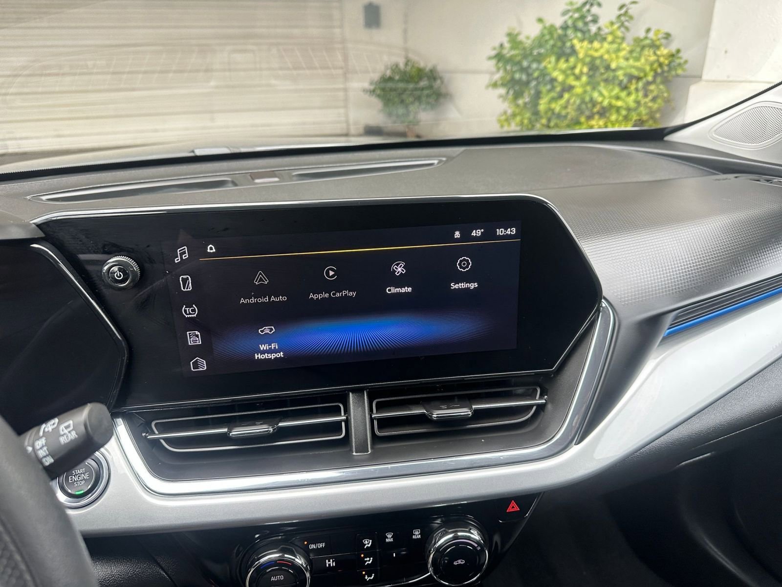 Used 2025 Chevrolet Trax LT image 20