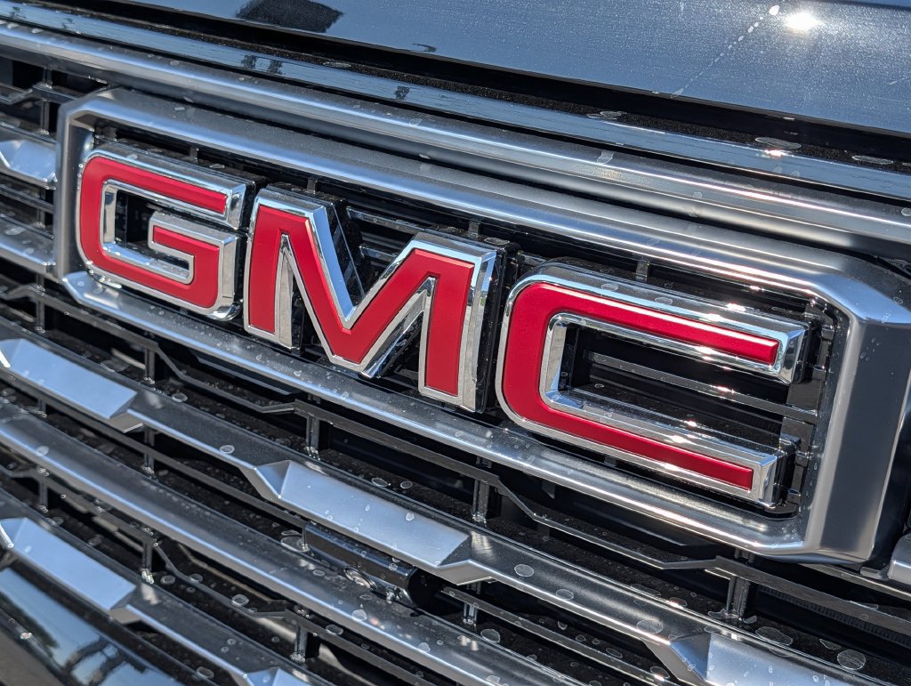New 2026 GMC Sierra 2500 AT4 w/ AT4 Premium Plus Package AWD/4WD image 36