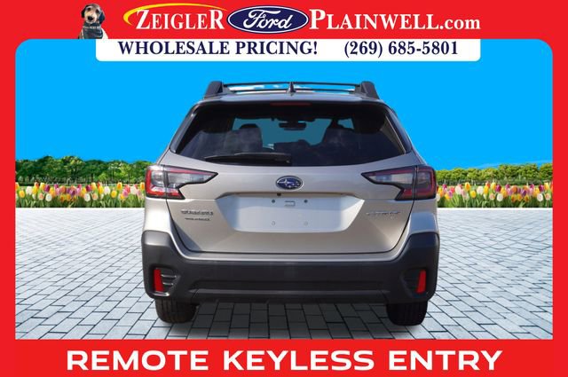 Used 2020 Subaru Outback Premium image 4