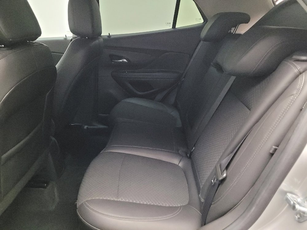 Used 2021 Buick Encore Preferred image 18