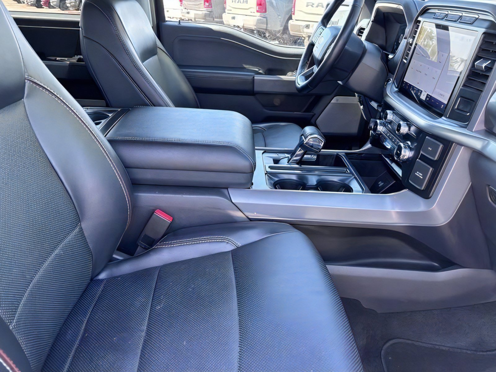 Used 2023 Ford F150 Lariat RWD image 12