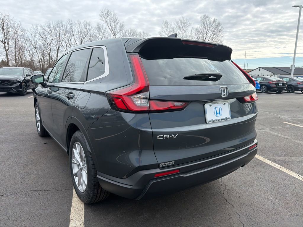 Used 2023 Honda CR-V EX image 3