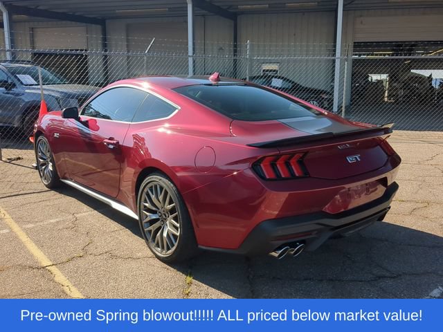 Used 2025 Ford Mustang GT Premium RWD image 2