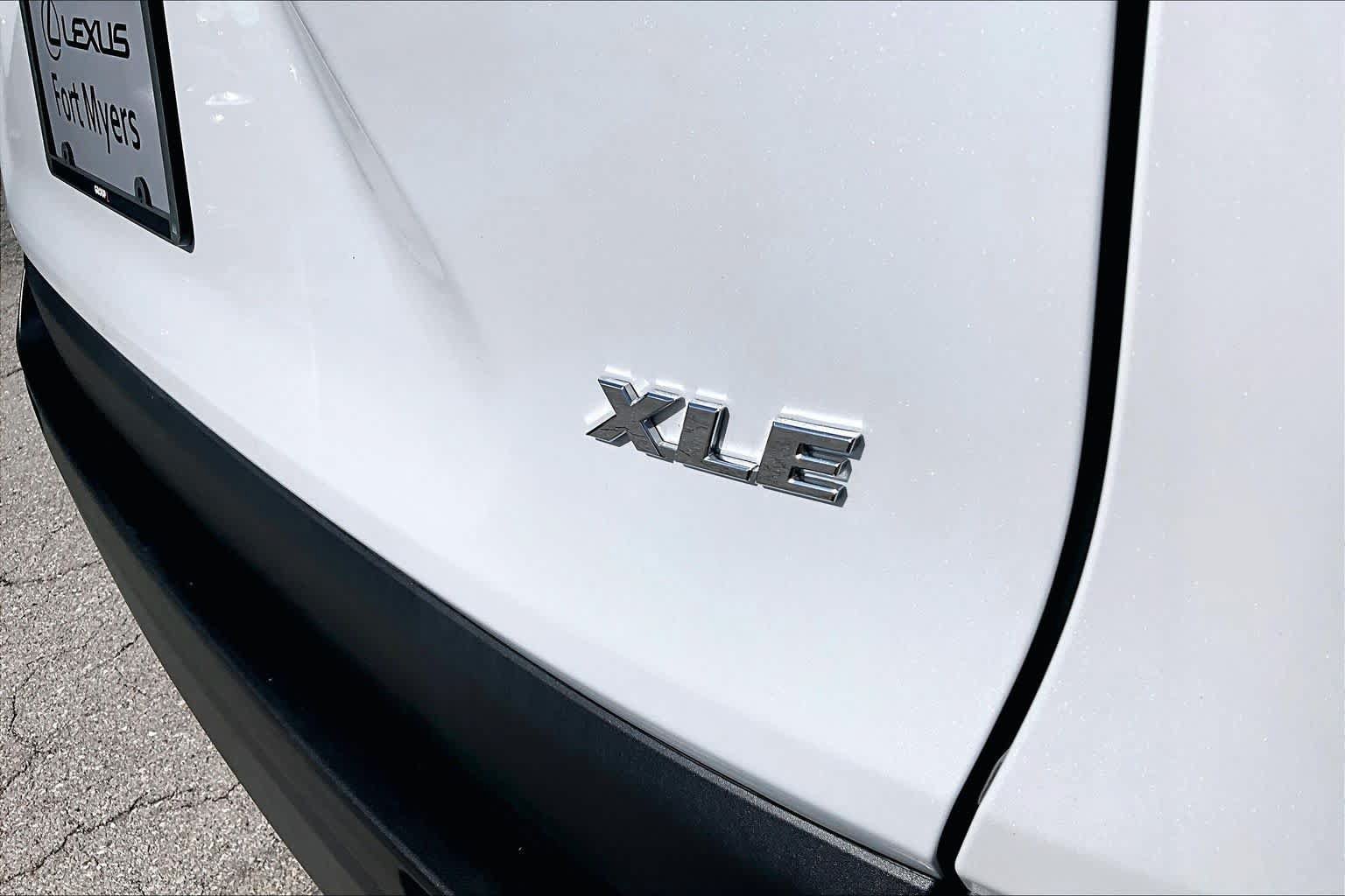 Used 2025 Toyota RAV4 XLE Premium w/ Weather Package FWD image 10