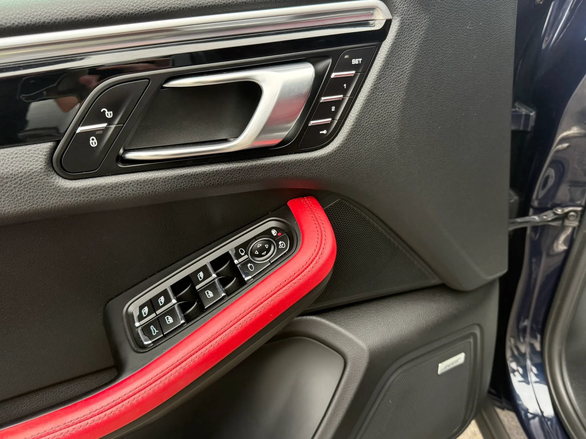 Used 2018 Porsche Macan S AWD/4WD image 7