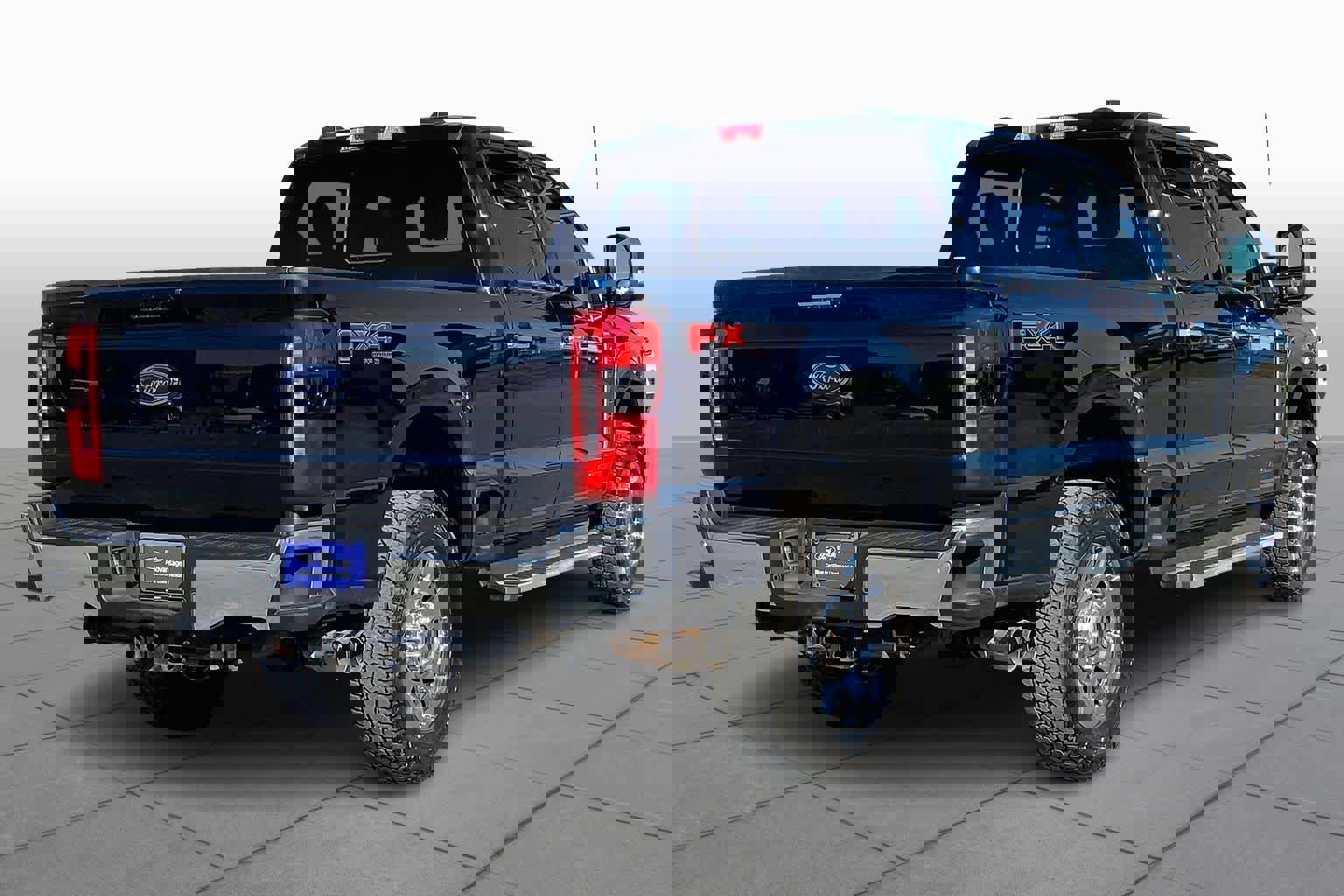 Certified 2023 Ford F250 Lariat w/ Chrome Package image 13