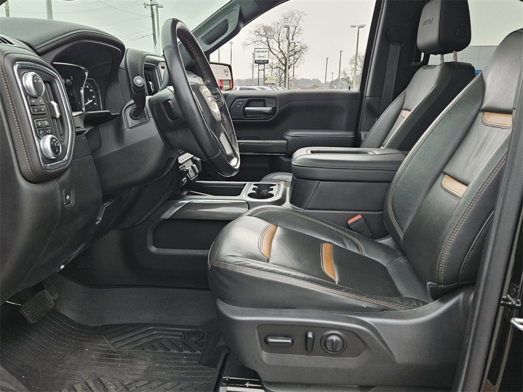 Used 2020 GMC Sierra 1500 AT4 w/ AT4 Premium Package image 3