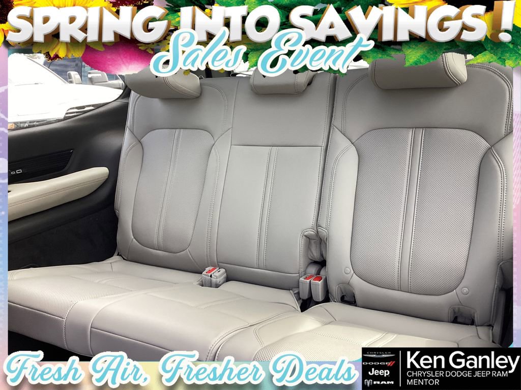 New 2026 Jeep Grand Wagoneer Summit image 17