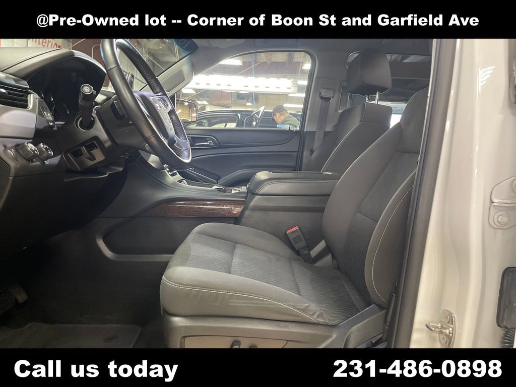 Used 2018 GMC Yukon SLE w/ SLE Value Package image 14