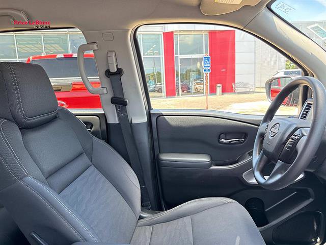 Certified 2024 Nissan Frontier SV w/ Tow Package RWD image 10