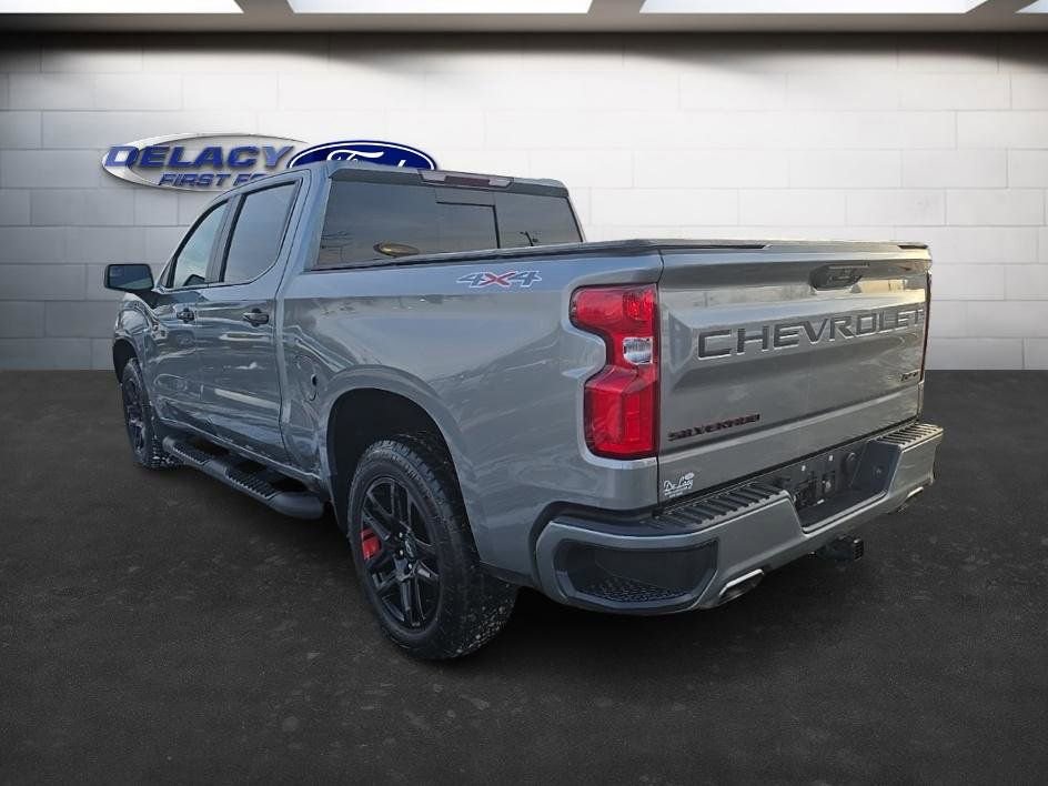 Used 2023 Chevrolet Silverado 1500 RST w/ Redline Edition image 3