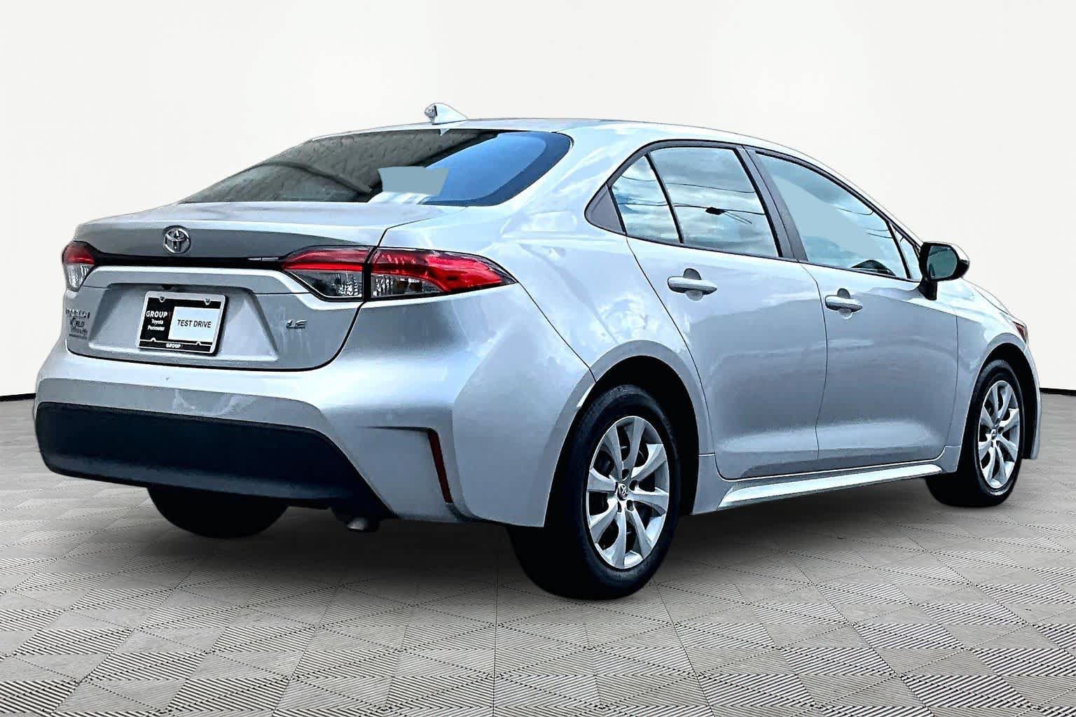 Certified 2025 Toyota Corolla LE FWD image 13