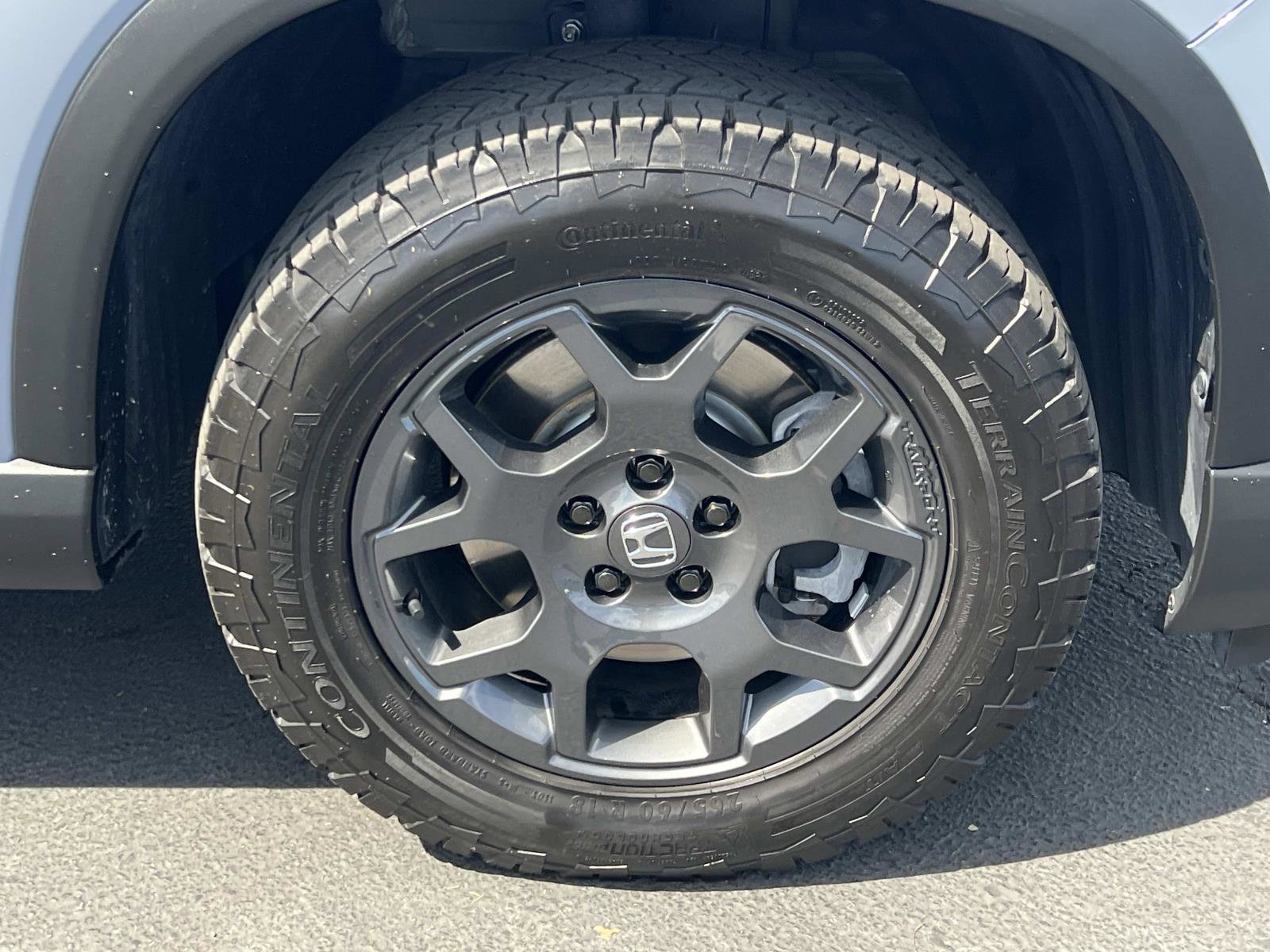 Used 2025 Honda Pilot TrailSport image 32