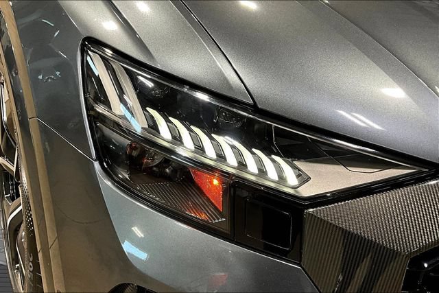 Used 2021 Audi RS Q8 w/ Carbon Optic Package AWD/4WD image 31