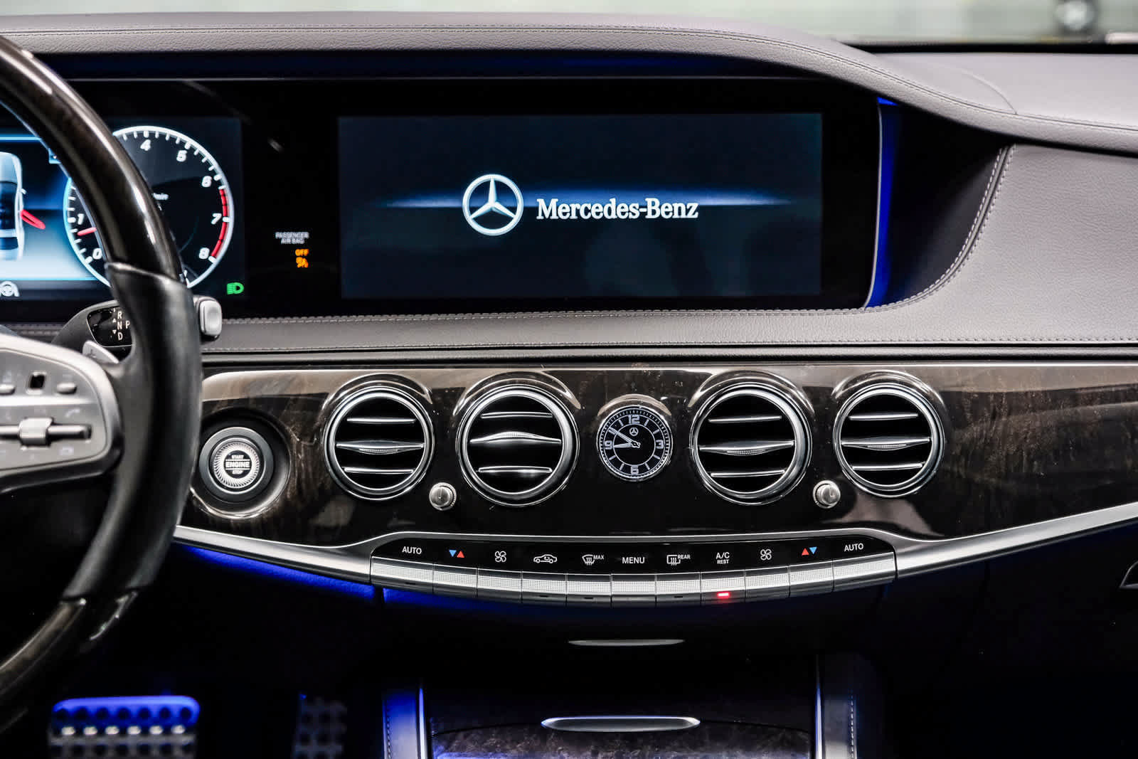 Used 2018 Mercedes-Benz S 560 Sedan image 12