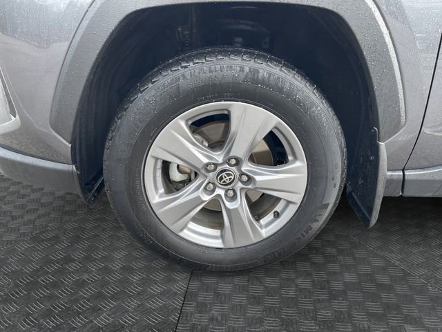 Used 2022 Toyota RAV4 XLE image 14