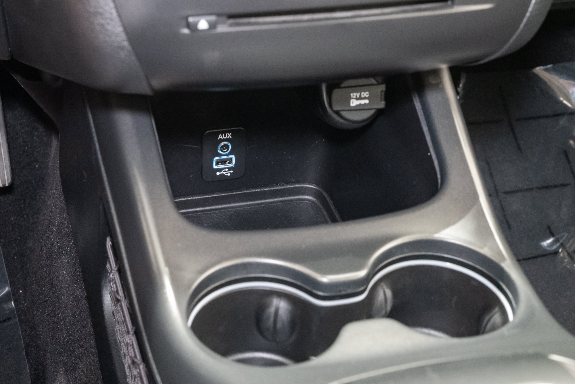 Used 2019 Dodge Journey Crossroad w/ Nav & Sun Group FWD image 22