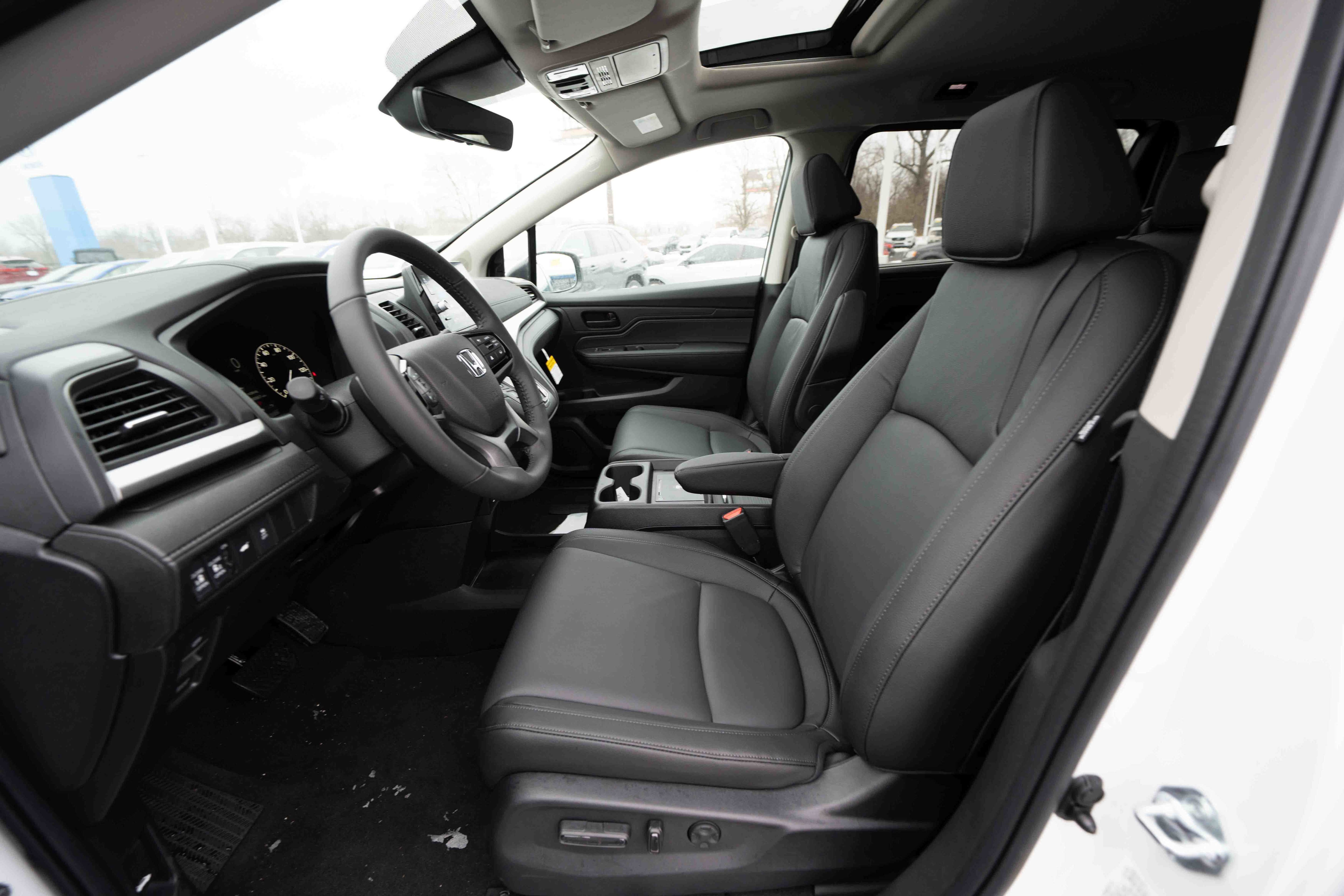 New 2026 Honda Odyssey EX-L image 9