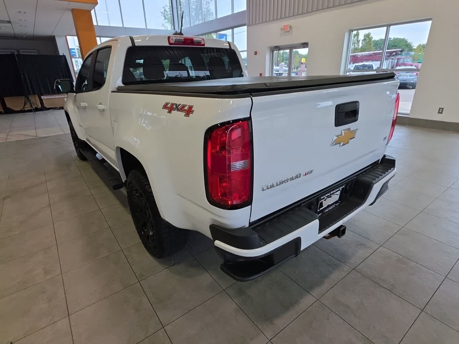 Used 2020 Chevrolet Colorado LT AWD/4WD image 12