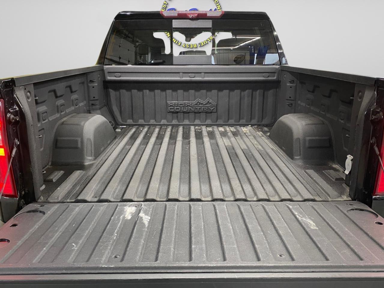 Used 2023 Chevrolet Silverado 1500 High Country w/ High Country Premium Package image 26