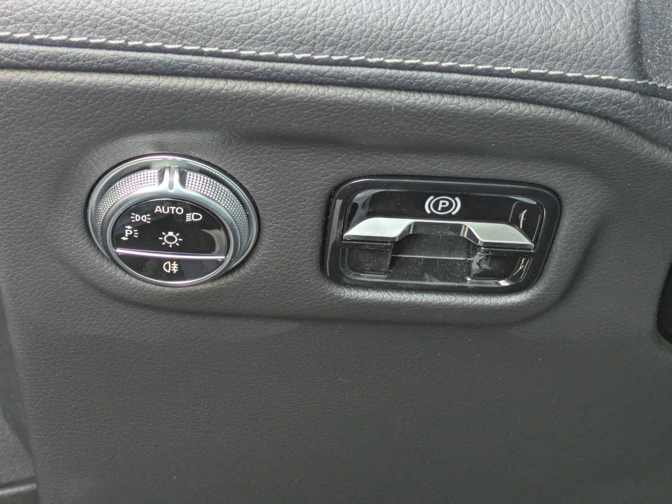 Certified 2023 Mercedes-Benz EQS 580 4MATIC SUV image 27