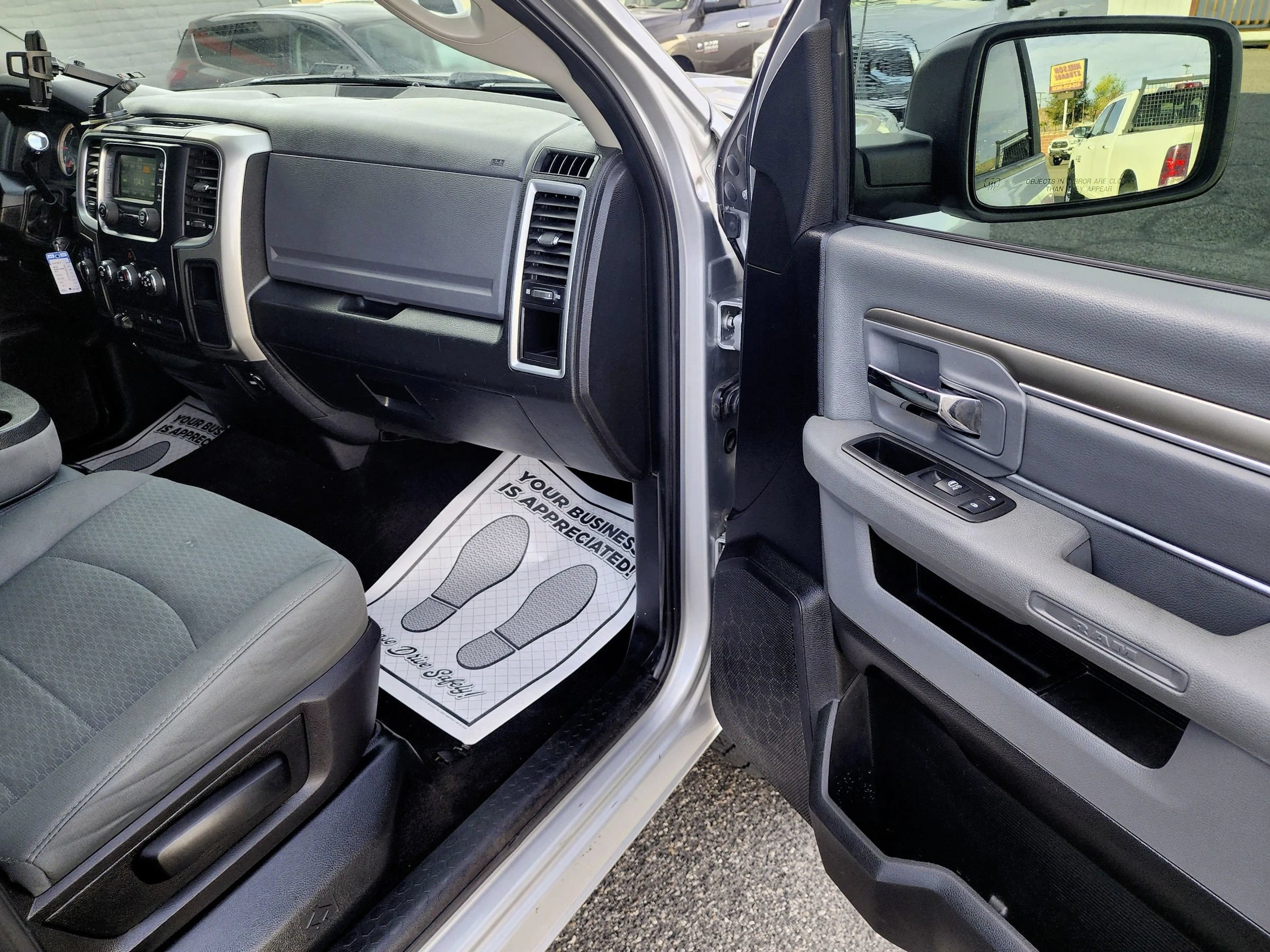 Used 2016 RAM 2500 SLT AWD/4WD image 15