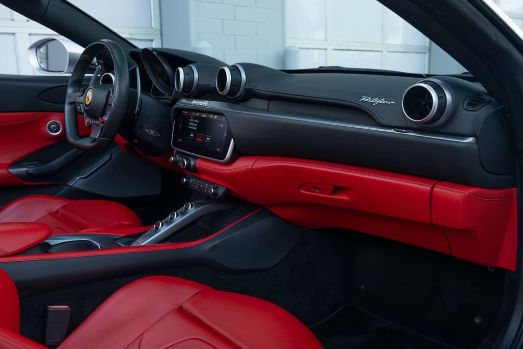 Used 2019 Ferrari Portofino image 56