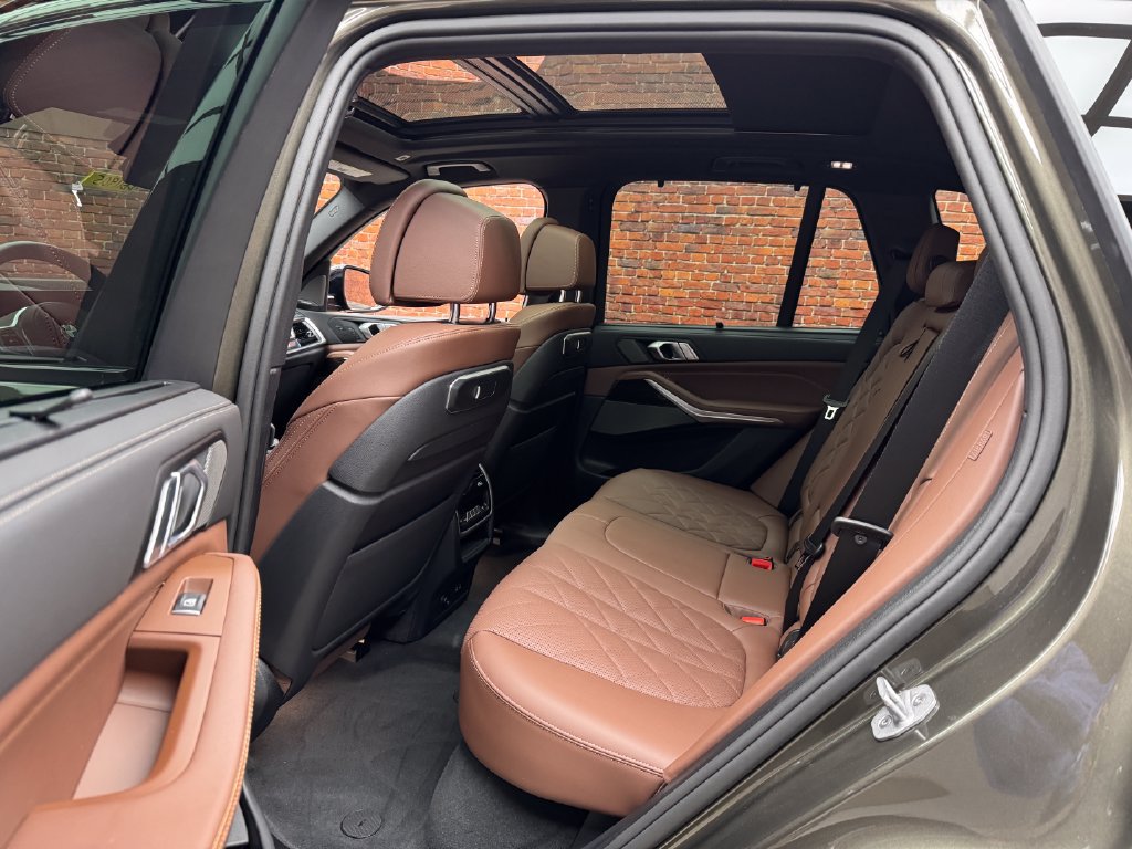 Certified 2026 BMW X5 xDrive40i w/ Executive Package AWD/4WD image 24
