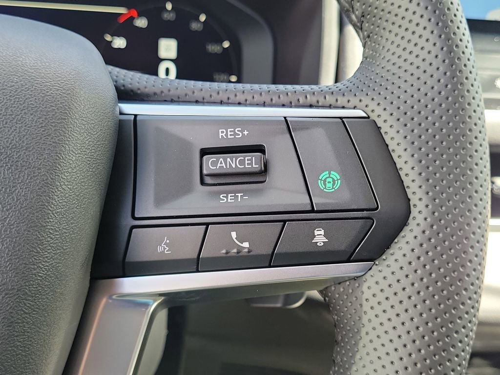 New 2025 Mitsubishi Outlander SE image 13