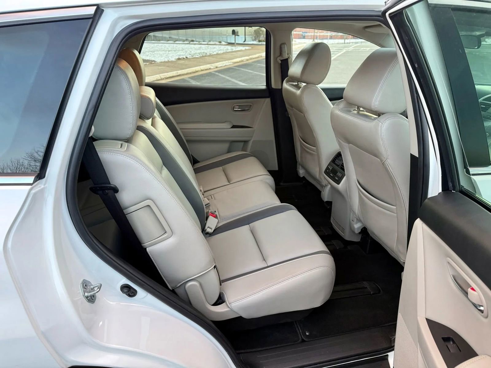 Used 2012 MAZDA CX-9 Touring w/ Moonroof & Bose Audio Pkg image 17