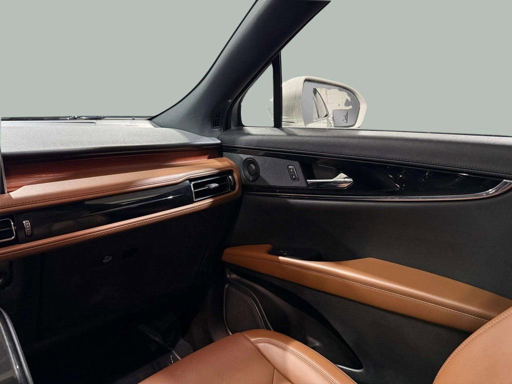 Certified 2023 Lincoln Nautilus Reserve w/ Equipment Group 201A image 22