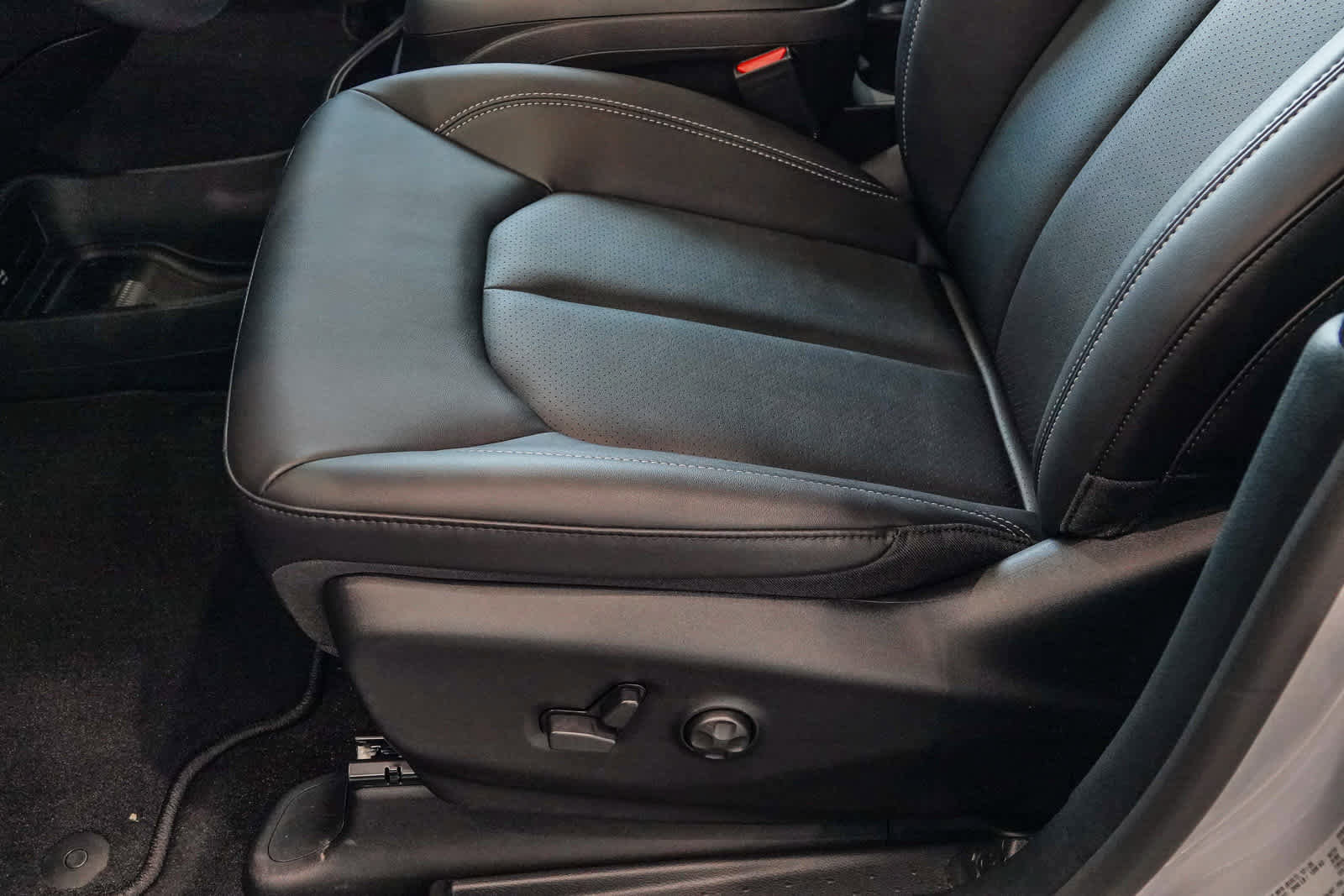 New 2026 Chrysler Pacifica Select image 20