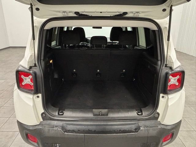 Used 2023 Jeep Renegade Latitude w/ Sun/Sound Group image 7