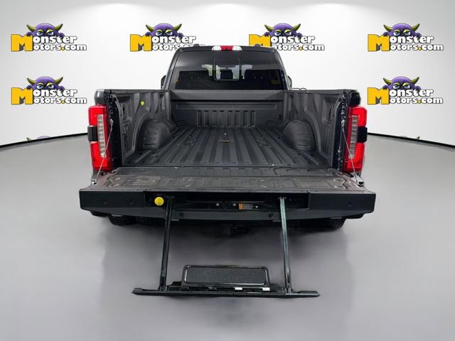 Used 2023 Ford F450 King Ranch w/ Chrome Package image 27