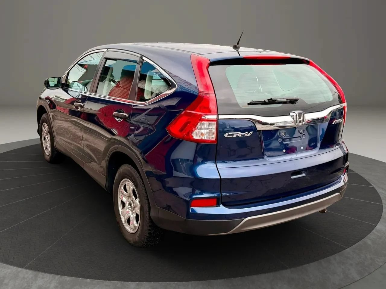 Used 2015 Honda CR-V LX image 6