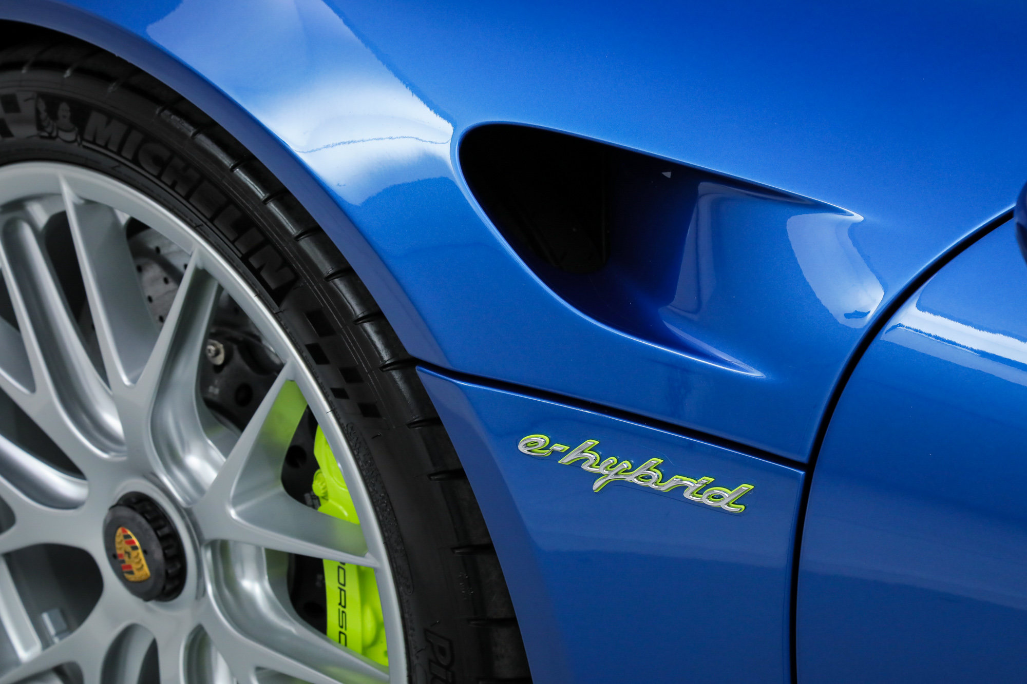 Used 2015 Porsche 918 Spyder AWD/4WD image 17