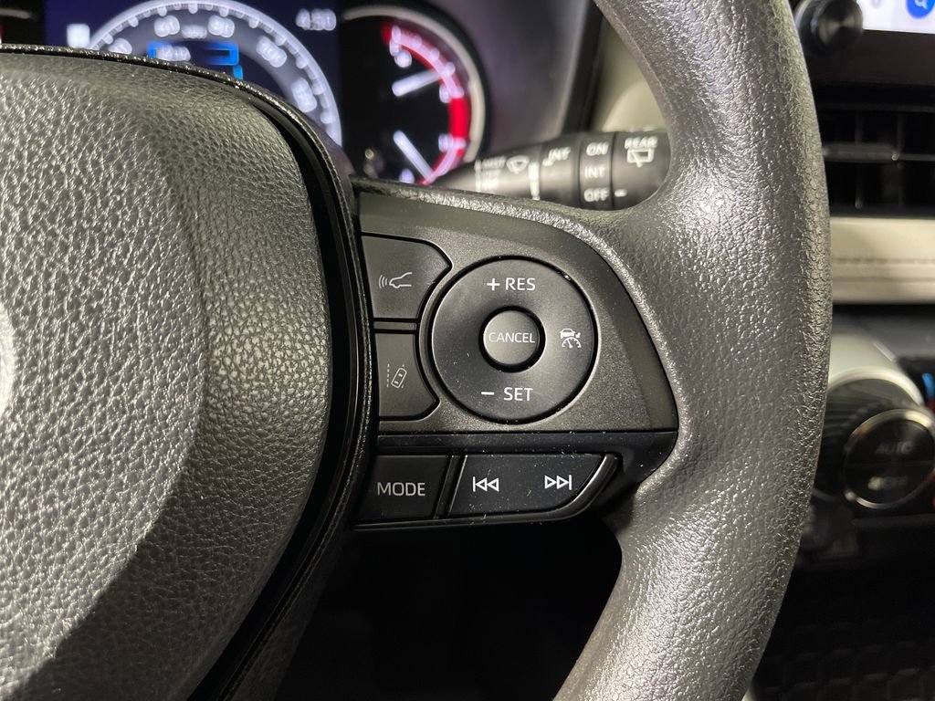 Certified 2023 Toyota RAV4 XLE FWD image 27