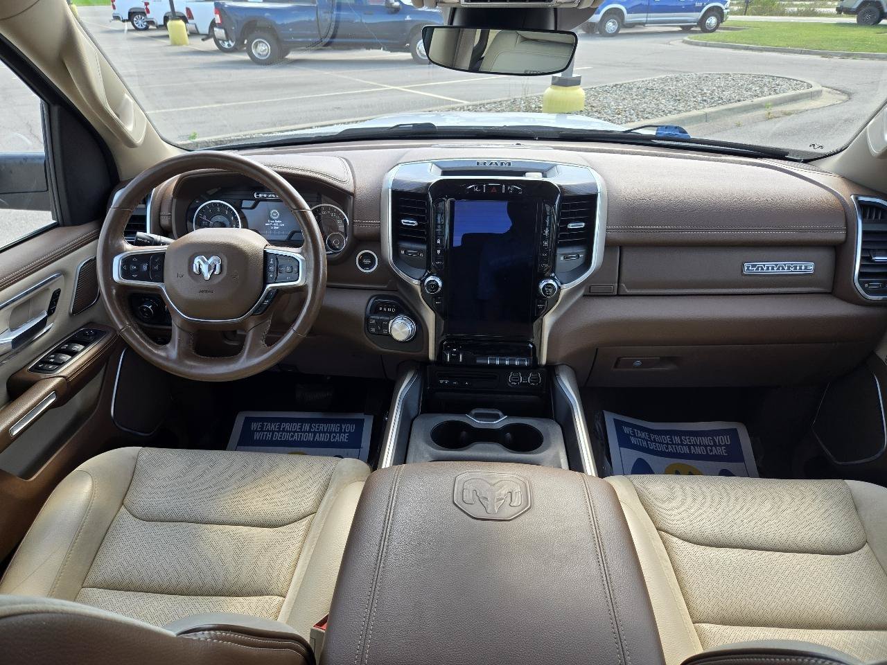 Used 2019 RAM 1500 Laramie AWD/4WD image 10